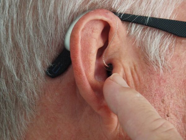 Høreapparater og kvalitet: Hvad kan man forvente for forskellige prisklasser?